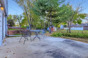 8009 Douglas Dr N, Brooklyn Park, MN 55443 - Photo 26