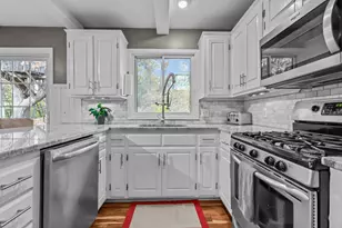 1533 Clare Ln, Wayzata, MN 55391 - Photo 12