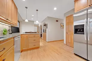 13204 Sheffield Curve, Hopkins, MN 55305 - Photo 10