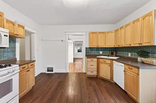 1711 4th St E, Saint Paul, MN 55106 - Photo 12