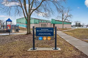 1711 4th St E, Saint Paul, MN 55106 - Photo 24