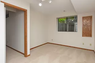 14387 Embassy Way, Apple Valley, MN 55124 - Photo 36