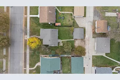 813 6th Street S, Virginia, MN 55792 - Photo 2