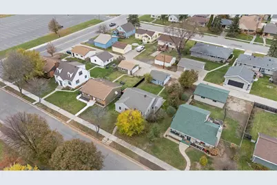 813 6th Street S, Virginia, MN 55792 - Photo 4