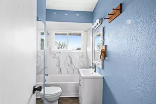 204 N Blackman Ave, Duluth, MN 55811 - Photo 4