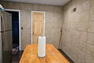 409 N Prairie St, Sherburn, MN 56171 - Photo 6