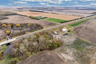 1958 State Hwy 15, Truman, MN 56088 - Photo 10