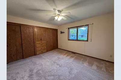 204 F Street, Marshall, MN 56258 - Photo 10