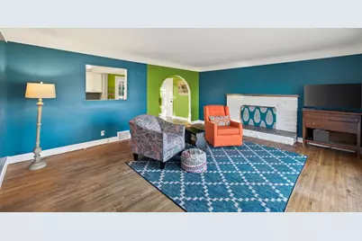 6413 Noble Avenue N, Brooklyn Center, MN 55429 - Photo 8