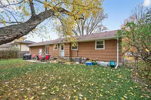 6413 Noble Ave N, Brooklyn Center, MN 55429 - Photo 48