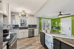 6413 Noble Ave N, Brooklyn Center, MN 55429 - Photo 18