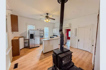 705 E Depue Avenue, Olivia, MN 56277 - Photo 8