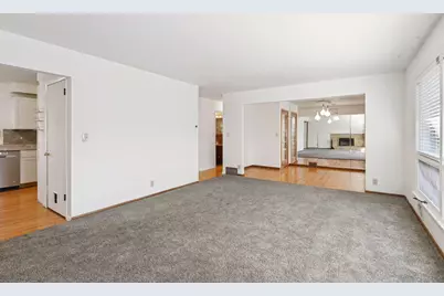 1410 Hillsboro Avenue S, Saint Louis Park, MN 55426 - Photo 10