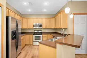 13720 Atrium Ave, Rosemount, MN 55068 - Photo 12