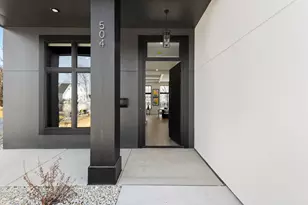 504 N Maple St, Chaska, MN 55318 - Photo 2