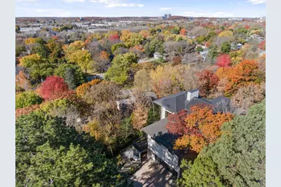 12 Overholt Pass, Edina, MN 55439 - Photo 4