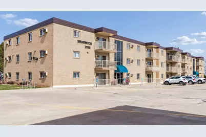 3155 Old Highway 8 #306, Roseville, MN 55418 - Photo 22