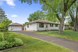 9457 Saratoga Ln N, Maple Grove, MN 55369 - Photo 2