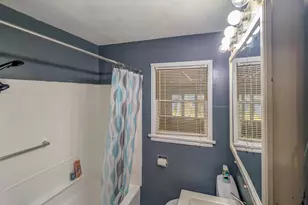 301 Giles Pl, Albert Lea, MN 56007 - Photo 10