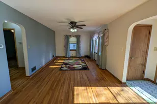 301 Giles Pl, Albert Lea, MN 56007 - Photo 2