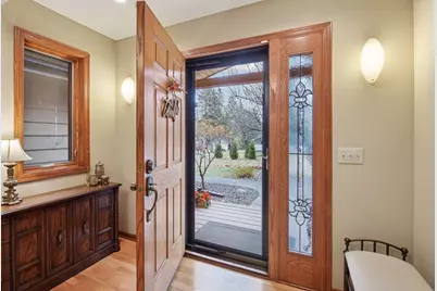 285 Wedgewood Lane N, Plymouth, MN 55441 - Photo 10