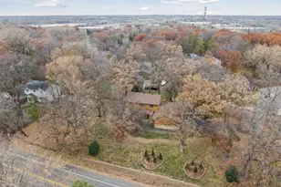 285 Wedgewood Ln N, Plymouth, MN 55441 - Photo 6