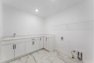 1836 Royal Blvd N, Lake Elmo, MN 55016 - Photo 18