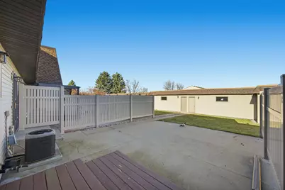 912 Belsly Boulevard, Moorhead, MN 56560 - Photo 24