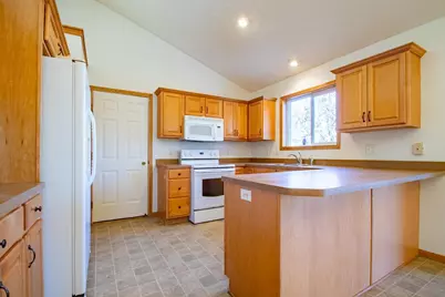 17708 311th Court, Shafer, MN 55074 - Photo 8