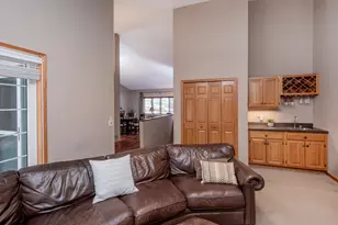 17213 Rogers Rd, Eden Prairie, MN 55347 - Photo 6