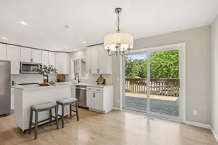 188 River Woods Ln, Burnsville, MN 55337 - Photo 6