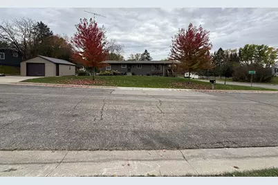 2904 Knollwood Drive SE, Rochester, MN 55904 - Photo 1