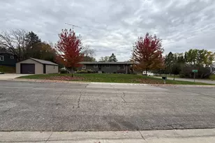 2904 Knollwood Dr SE, Rochester, MN 55904 - Photo 1