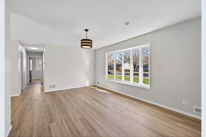 11201 Maryland Avenue N, Champlin, MN 55316 - Photo 8