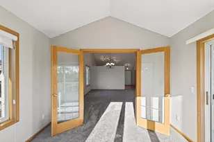 14606 Beverley Ln, Savage, MN 55378 - Photo 14