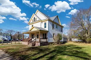 207 12th Ave W, Menomonie, WI 54751 - Photo 2