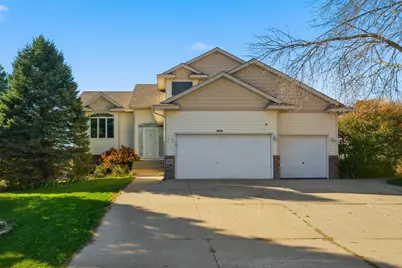 10248 Washington Court NE, Blaine, MN 55434 - Photo 2