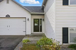 816 Spruce St, Farmington, MN 55024 - Photo 4