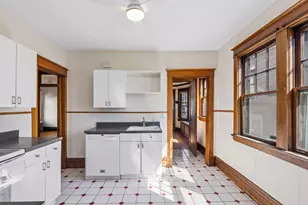 1746 Laurel Ave, Saint Paul, MN 55104 - Photo 8