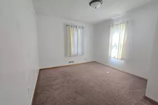 1694 Laurie Rd E, Maplewood, MN 55109 - Photo 10