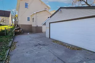 1163 Case Ave, Saint Paul, MN 55106 - Photo 22