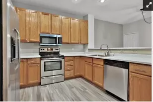 13903 Erwin Ct, Eden Prairie, MN 55344 - Photo 10