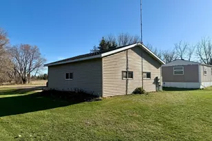 315 Keller St, Sedan, MN 56334 - Photo 22