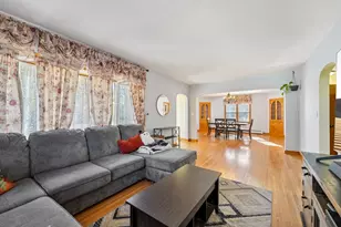 240 S Meridian St, Belle Plaine, MN 56011 - Photo 8