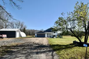 16523 165th St NE, Foley, MN 56329 - Photo 2