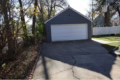 703 Maple Street, Alexandria, MN 56308 - Photo 4