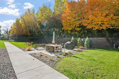 205 Barry Avenue S #114, Wayzata, MN 55391 - Photo 34