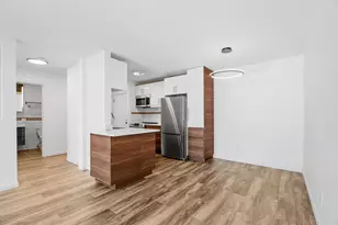 205 Barry Ave S, Wayzata, MN 55391 - Photo 8