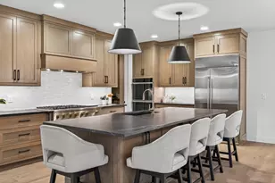 641 Park St E, Wayzata, MN 55391 - Photo 28