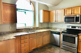 1017 Larch St, Farmington, MN 55024 - Photo 2